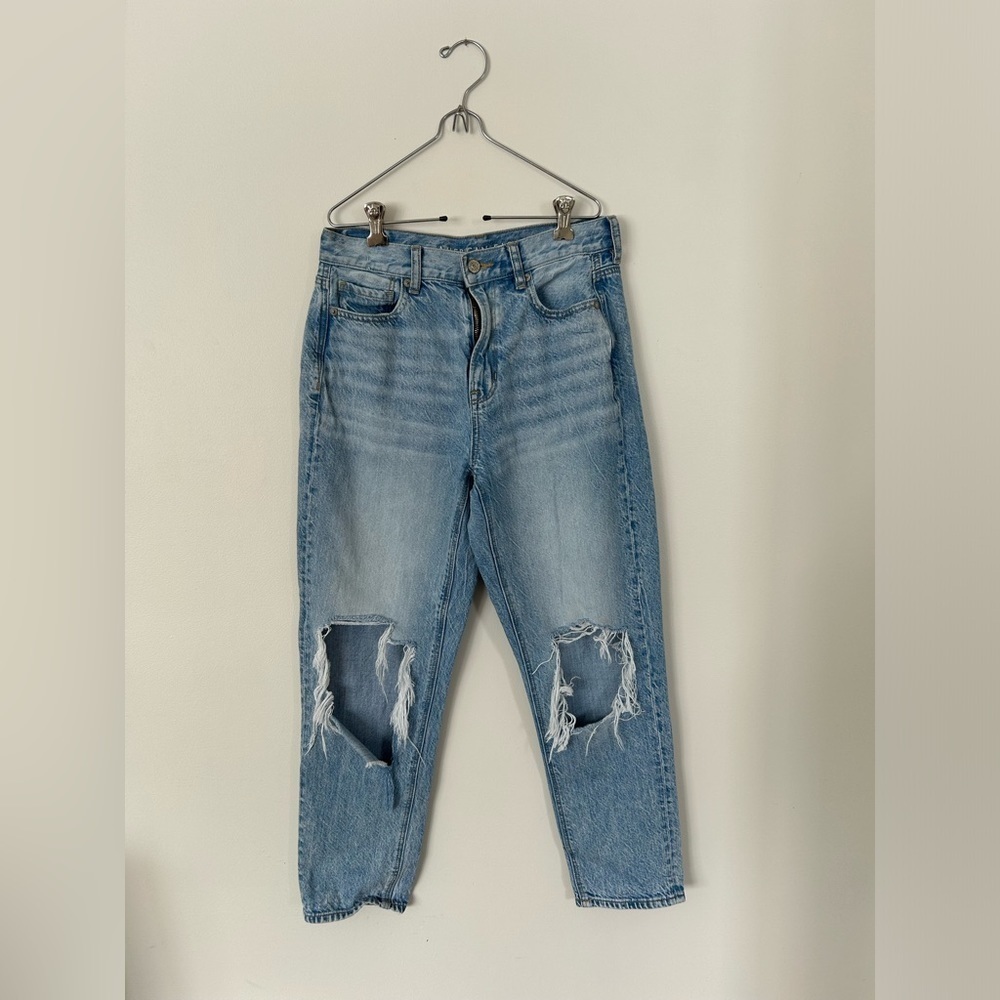American Eagle Mom Jeans​